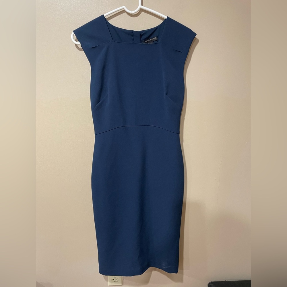 Banana Republic Classic Navy Midi Sleeveless Dress